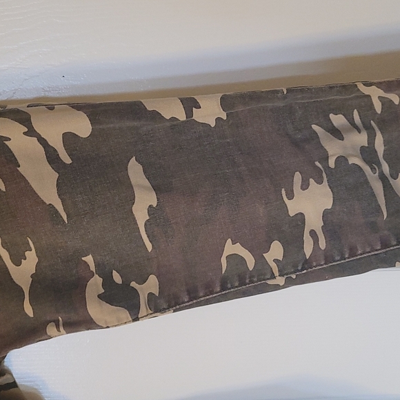 Camo skinnies - Picture 6 of 7